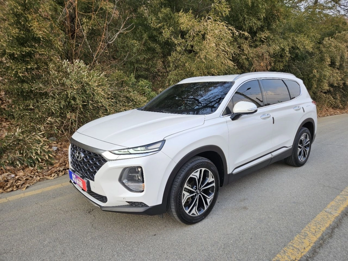 HYUNDAI SANTAFE TM  2020