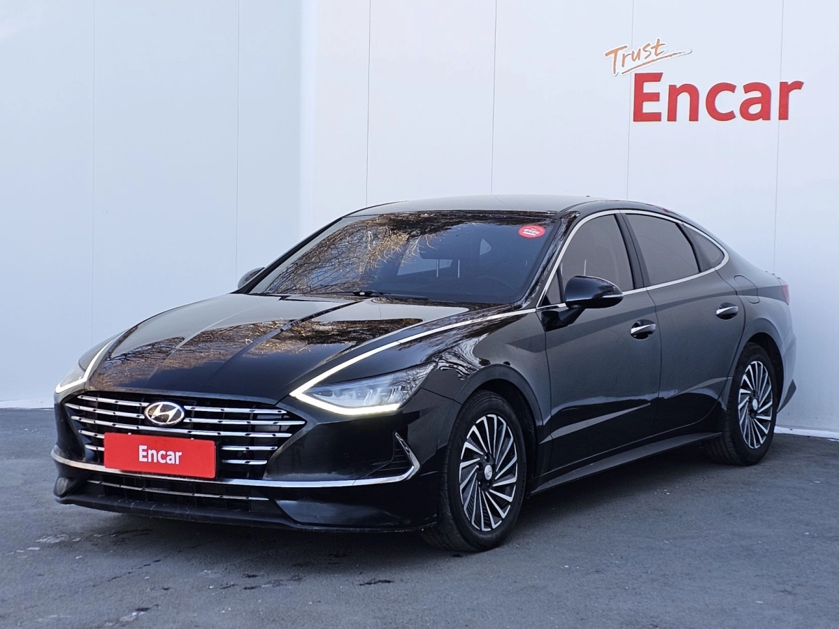 HYUNDAI SONATA HYBRID DN8  2021