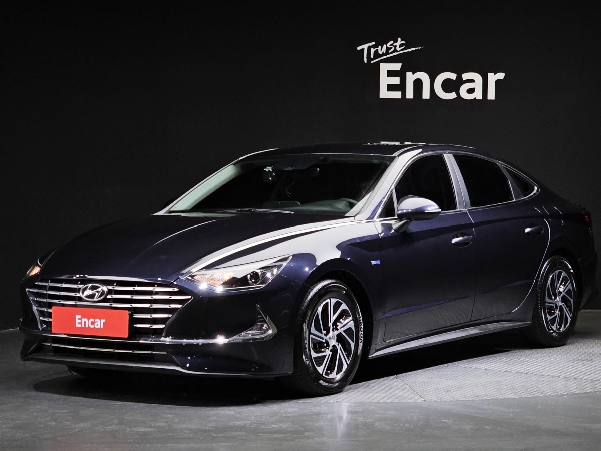 HYUNDAI SONATA HYBRID DN8