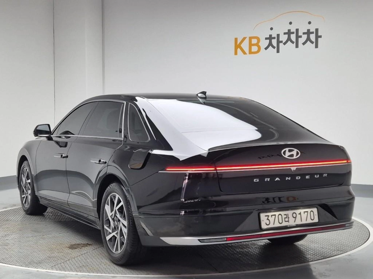 HYUNDAI GRANDEUR HYBRID GN7