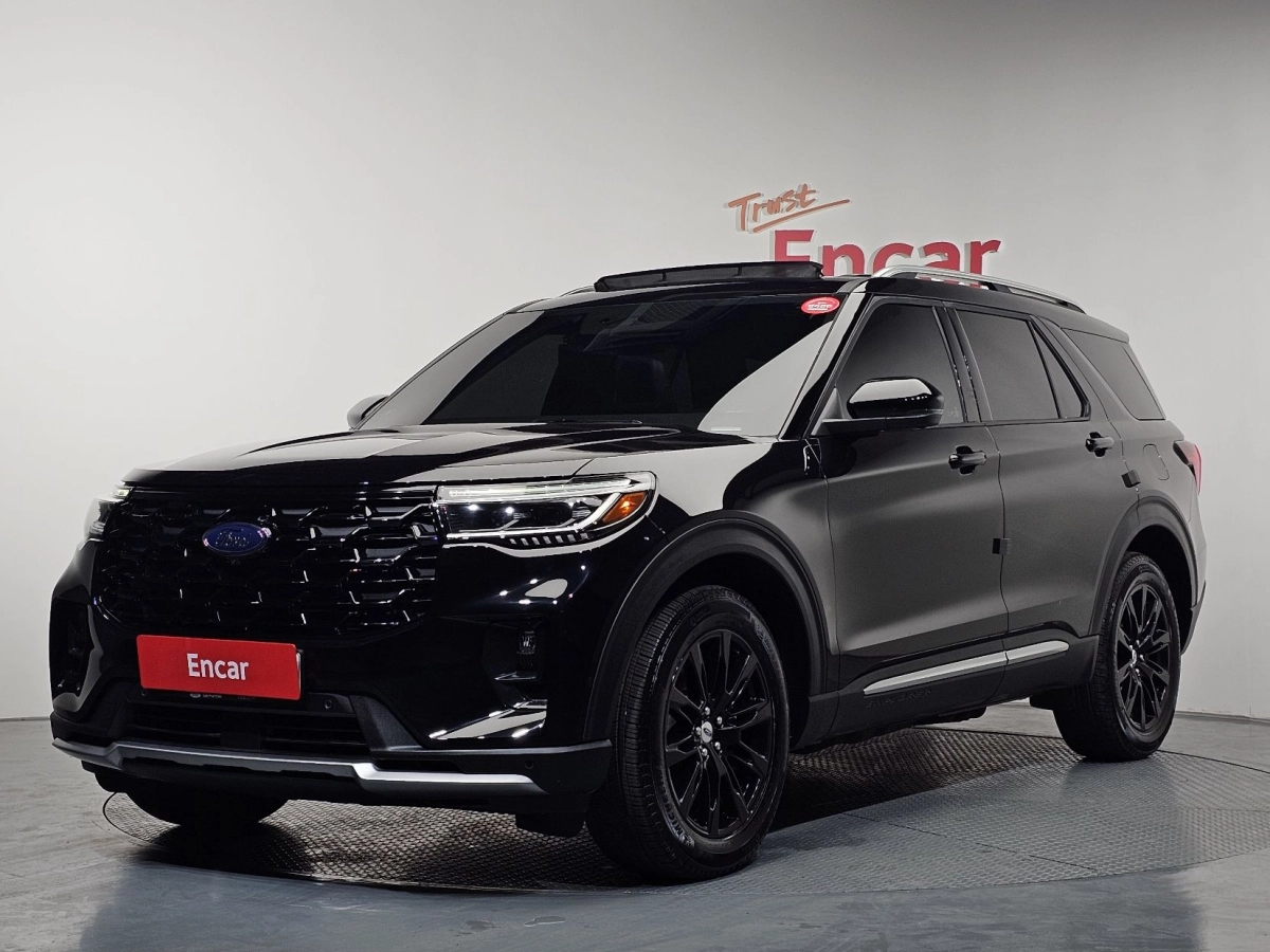 FORD EXPLORER  2025