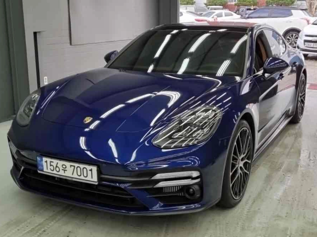 PORSCHE PANAMERA 971  2022