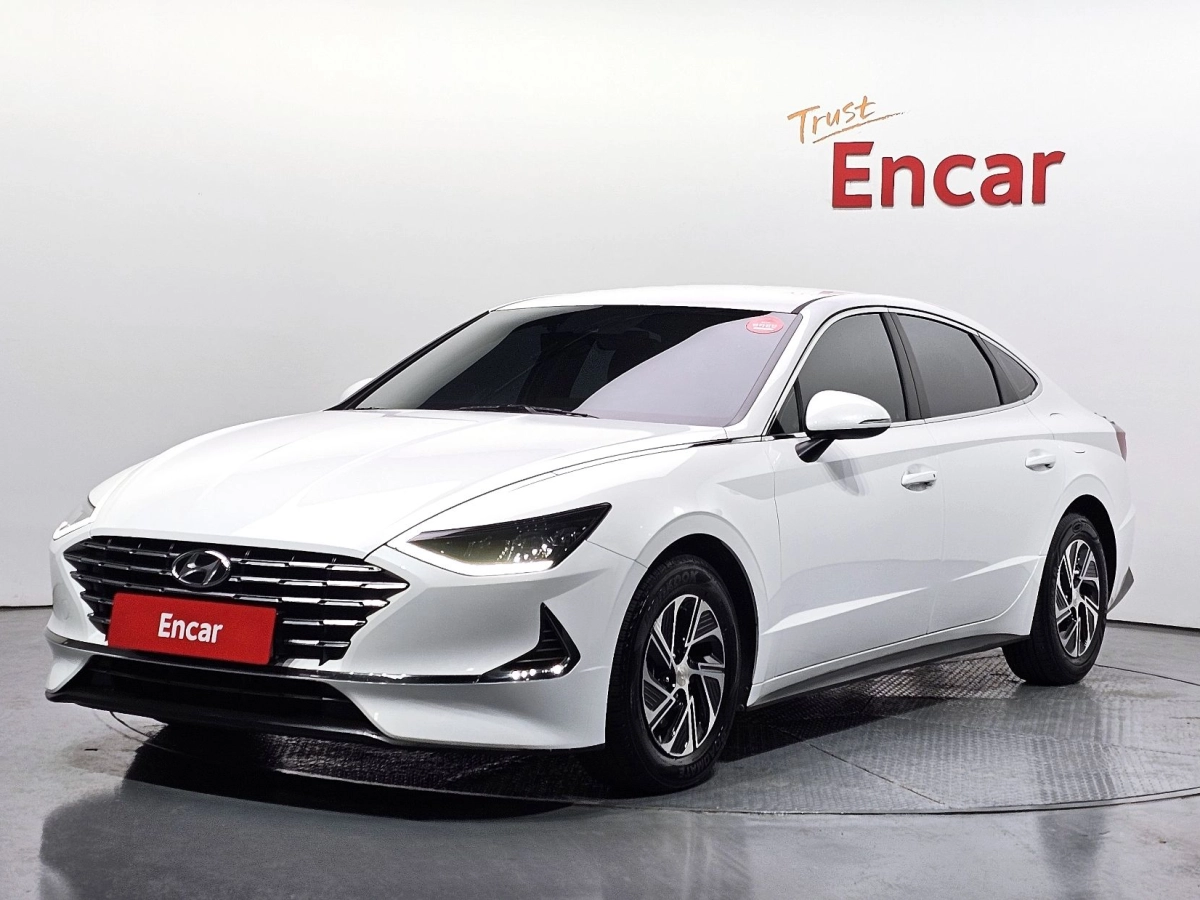 HYUNDAI SONATA HYBRID DN8