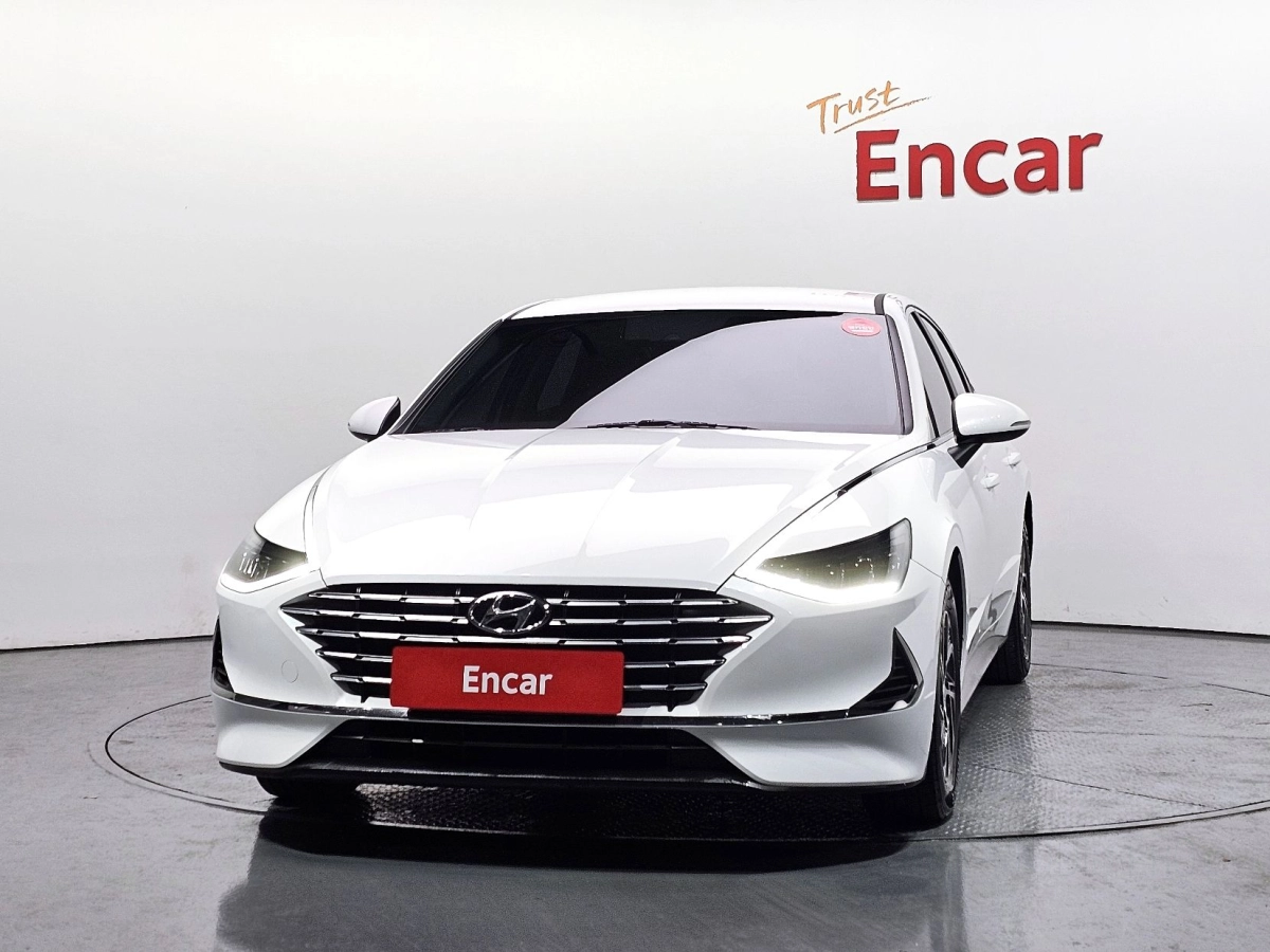 HYUNDAI SONATA HYBRID DN8