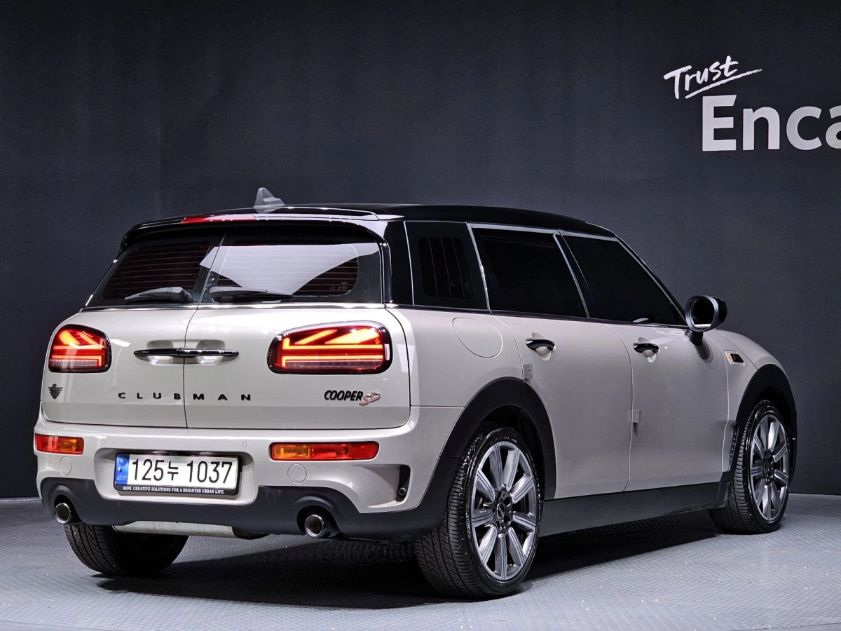MINI CLUBMAN COOPER SD