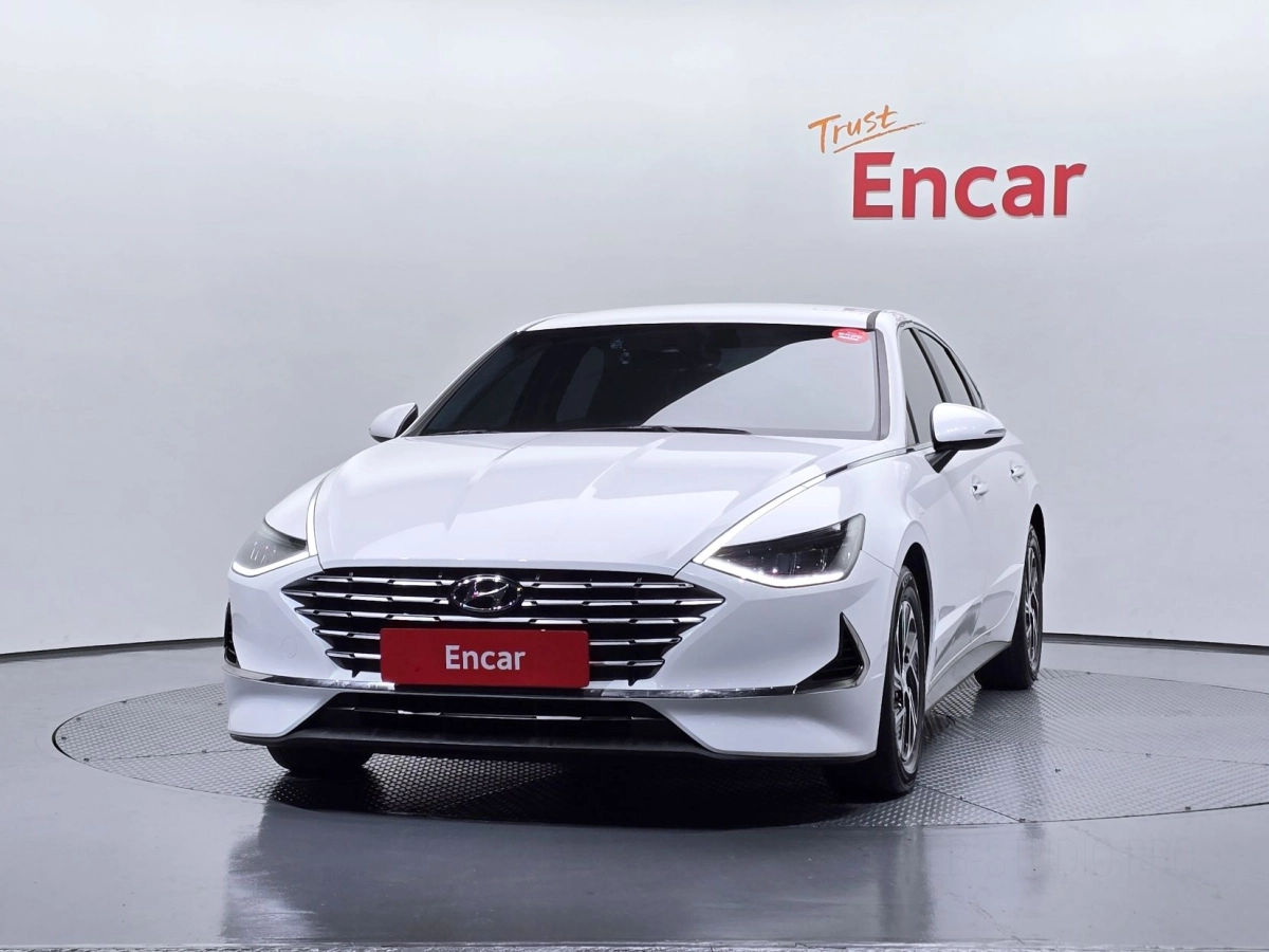 HYUNDAI SONATA HYBRID DN8