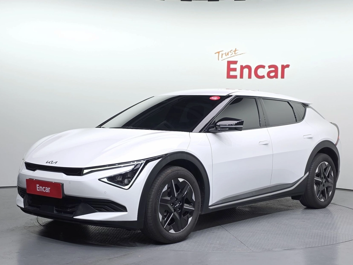 KIA EV6  2025