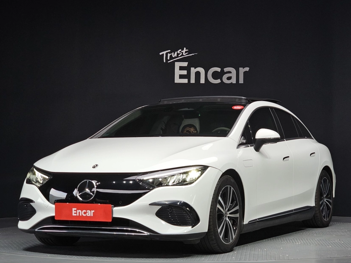 MERCEDES BENZ EQE V295  2023