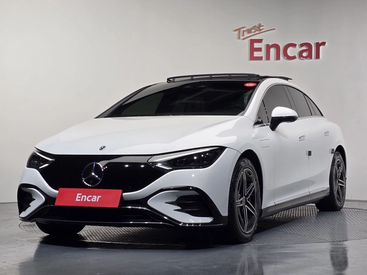 MERCEDES BENZ EQE V295