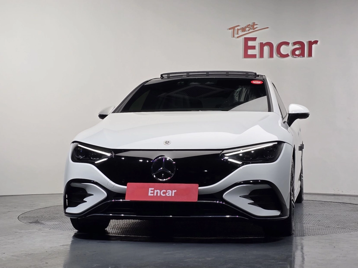 MERCEDES BENZ EQE V295