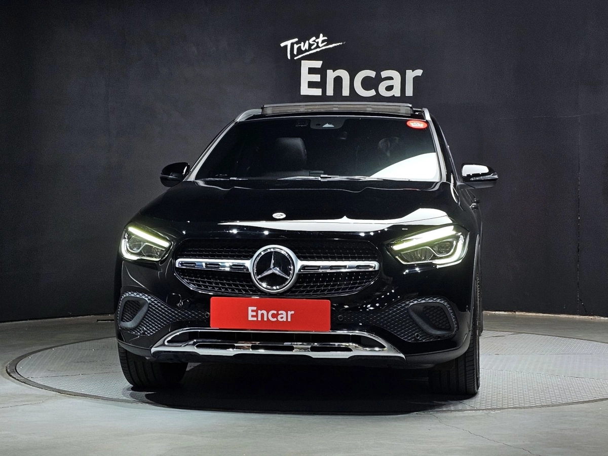 MERCEDES BENZ GLA-CLASS H247