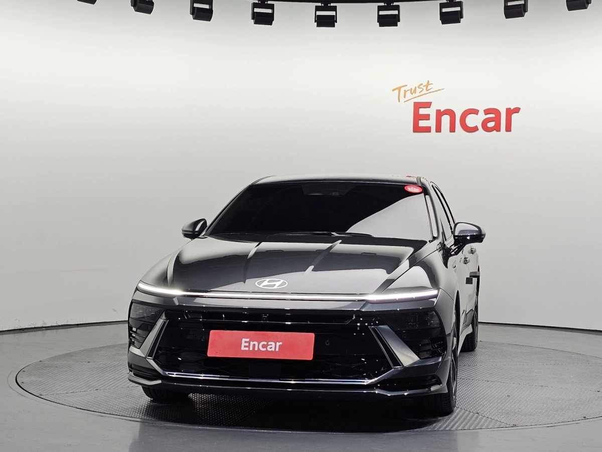 HYUNDAI SONATA DN8 HYBRID