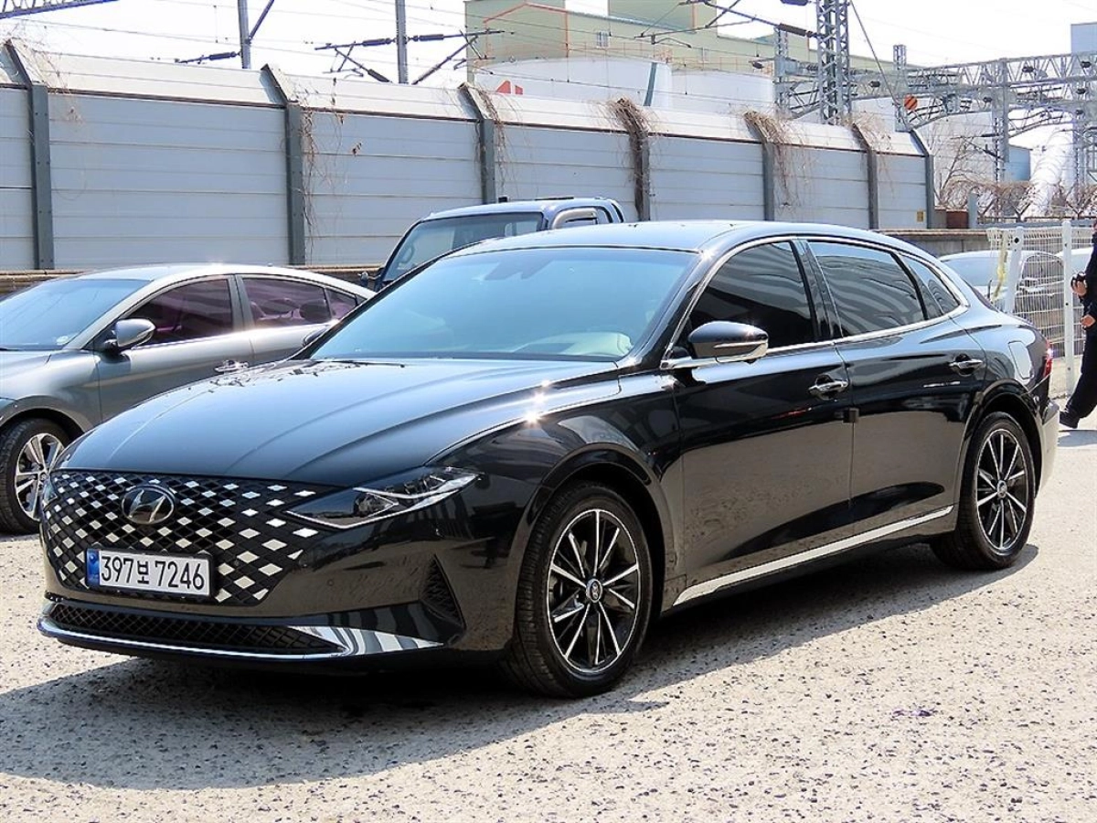 HYUNDAI GRANDEUR IG  2022