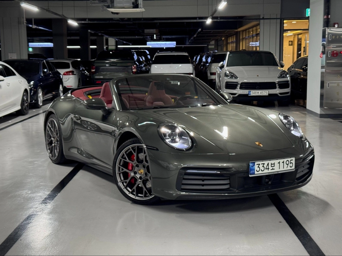 PORSCHE 911 992  2021