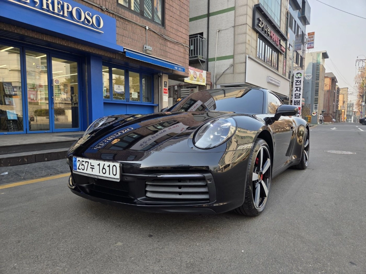 PORSCHE 911 992  2021