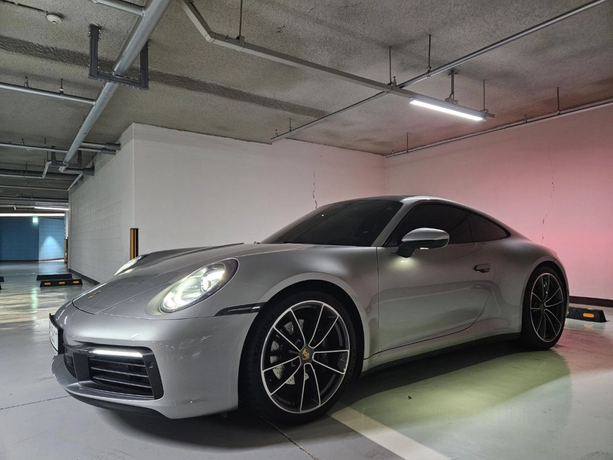 PORSCHE 911 992  2021