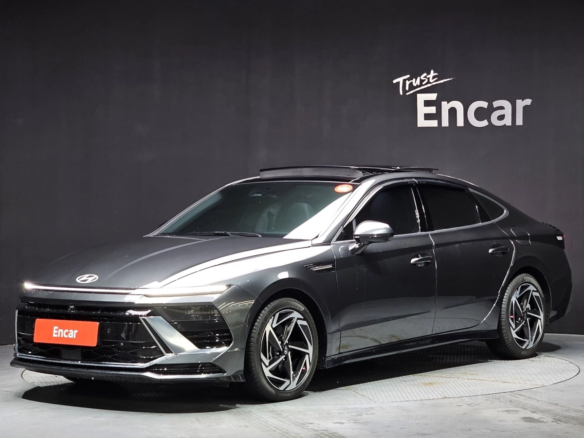 HYUNDAI SONATA DN8 HYBRID
