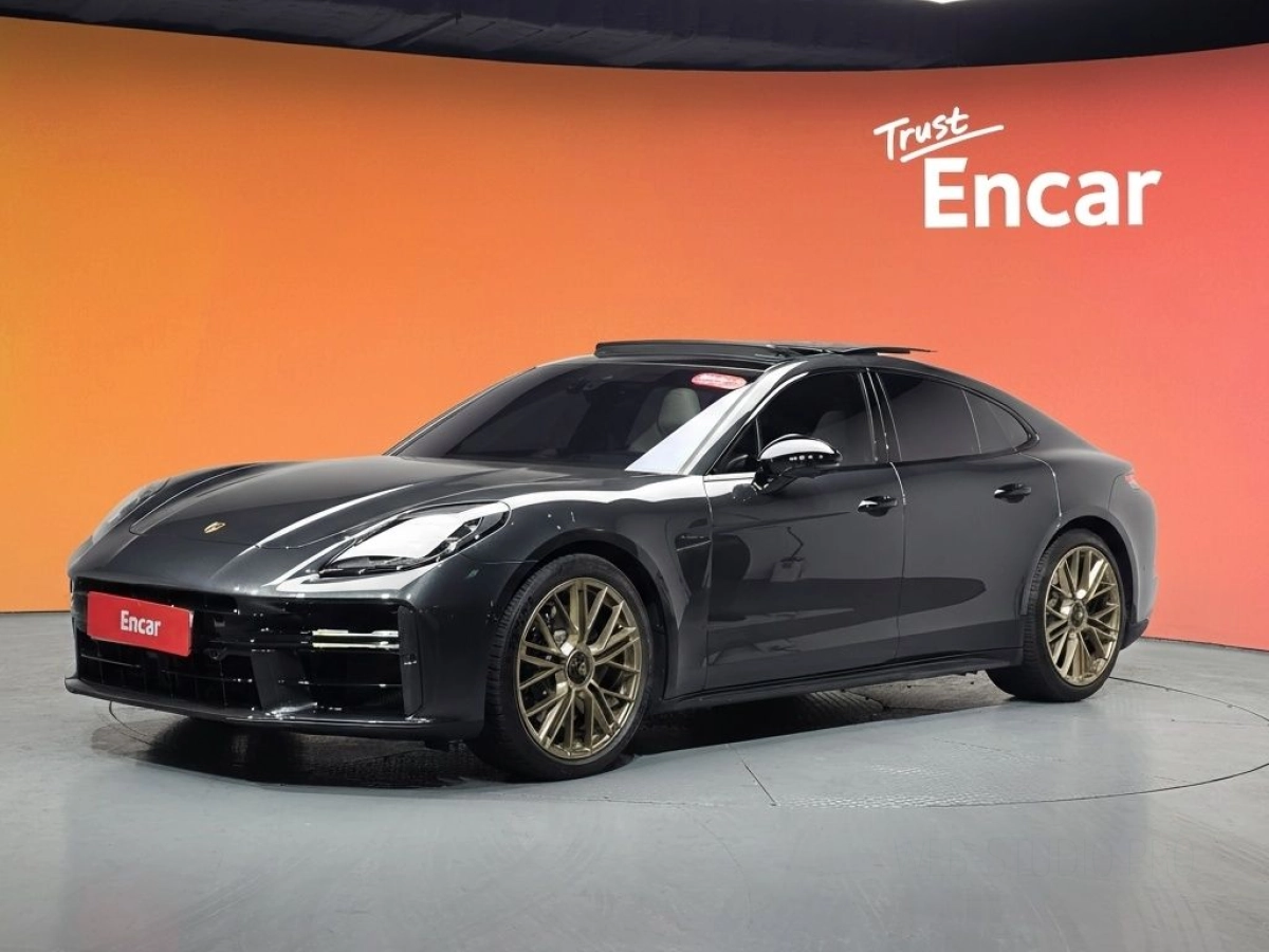 PORSCHE PANAMERA 976