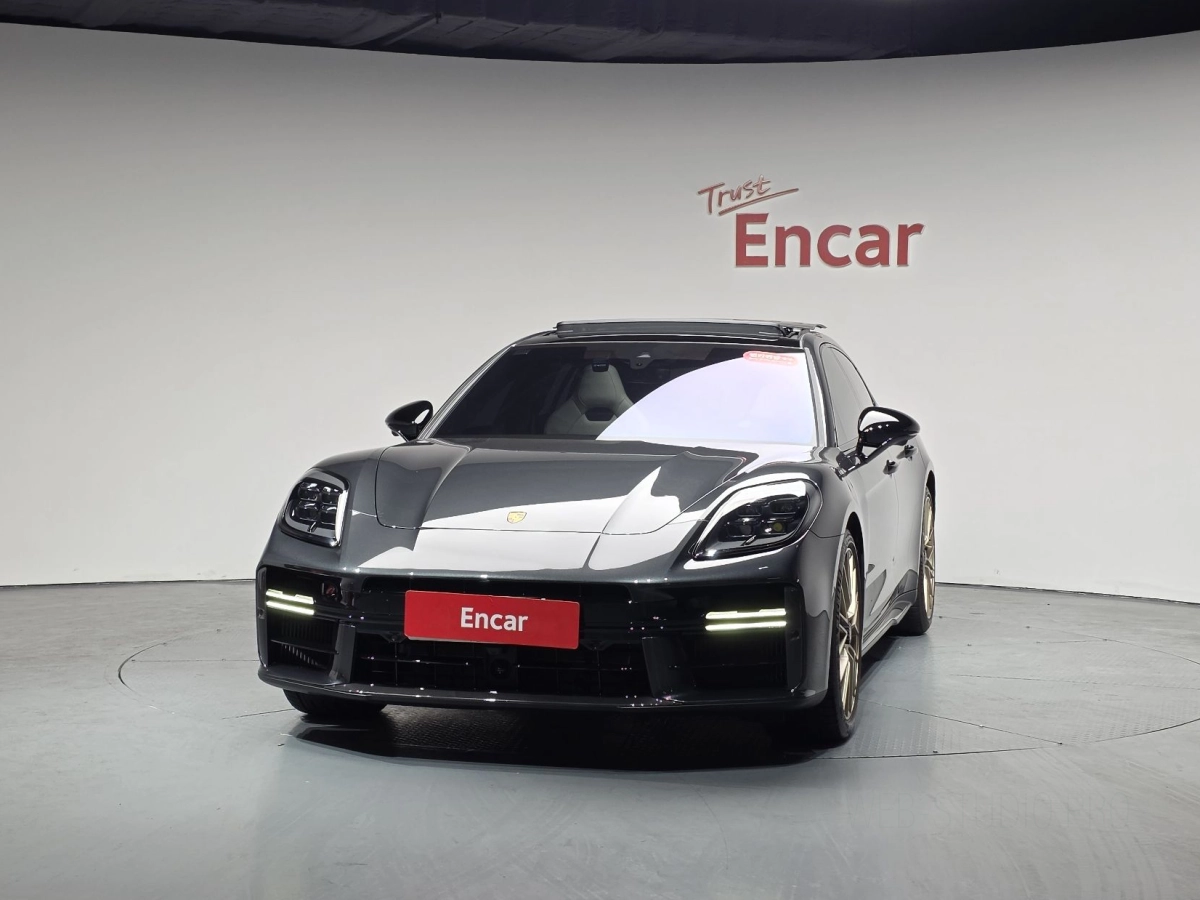 PORSCHE PANAMERA 976