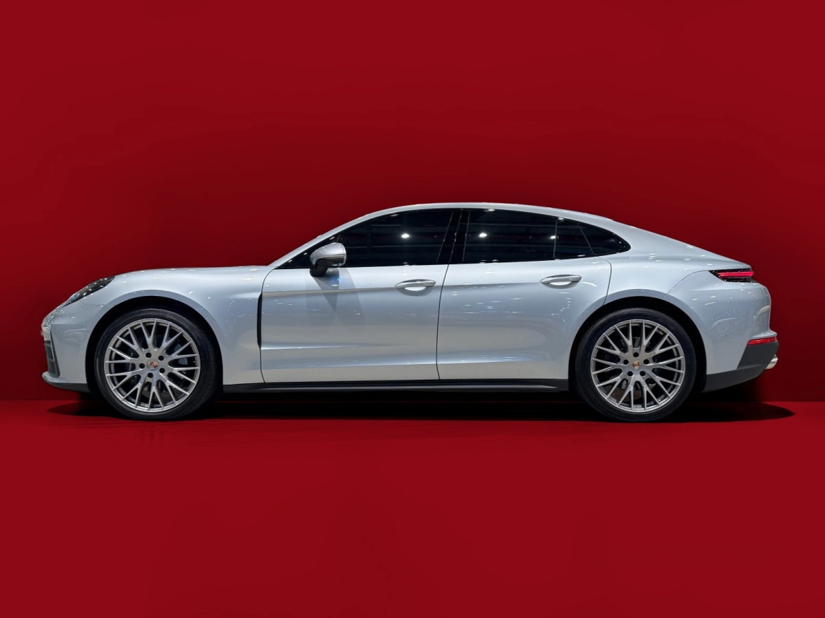 PORSCHE PANAMERA 976