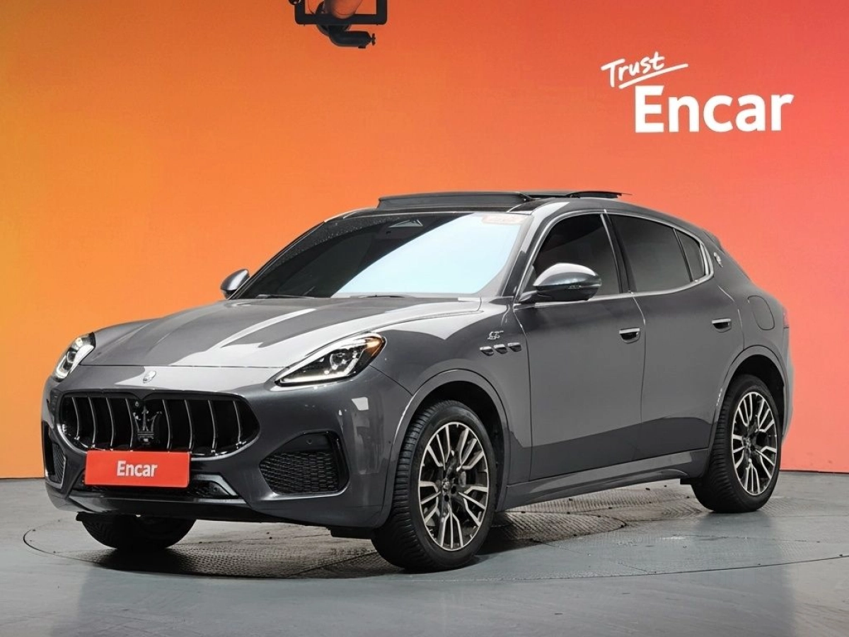 MASERATI GRECALE 2023