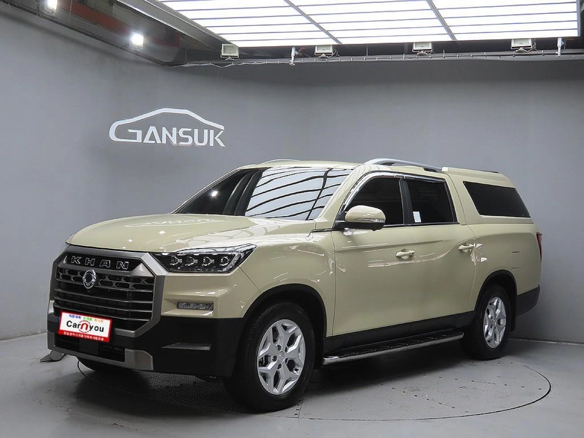 SSANGYONG REXTON SPORTS CAR