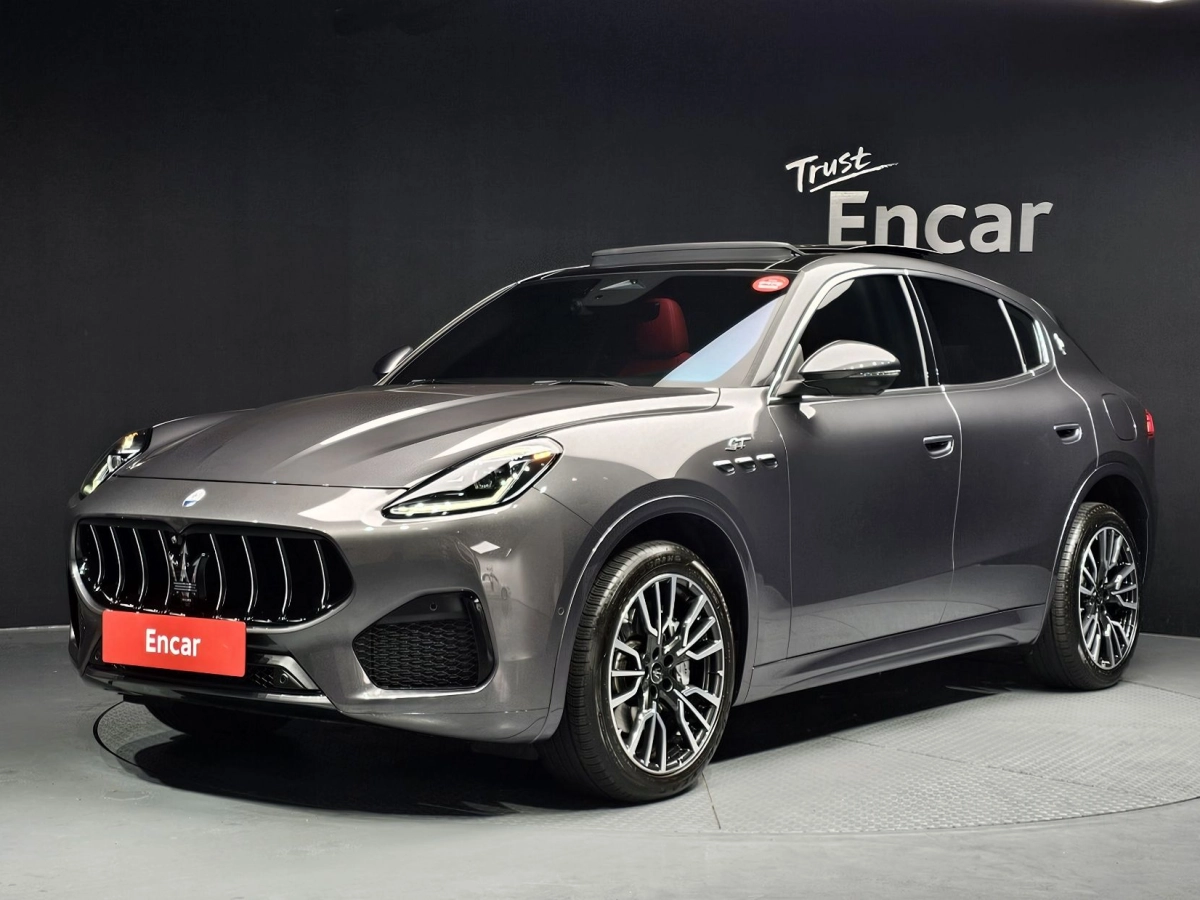 MASERATI GRECALE 2023
