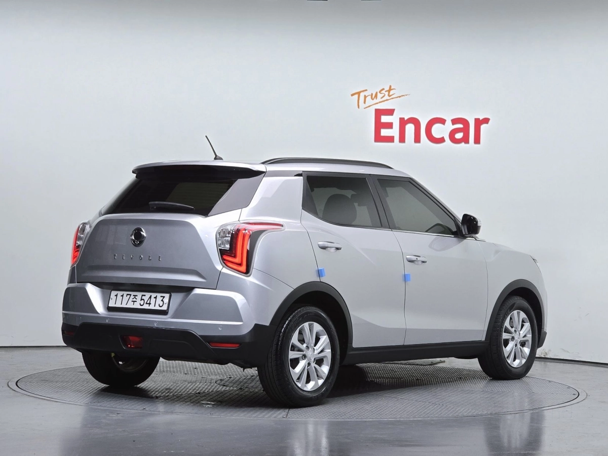 SSANGYONG TIVOLI VERY NEW