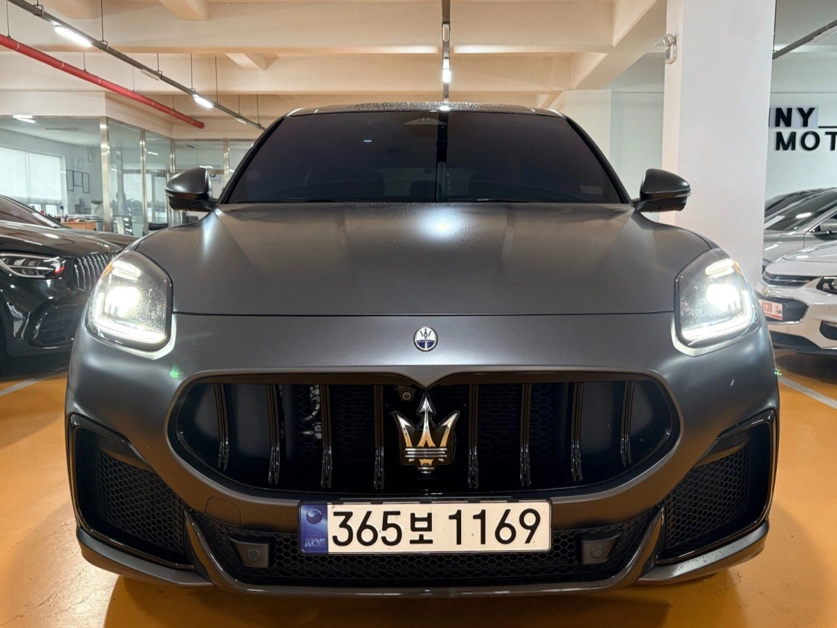 MASERATI GRECALE 2023