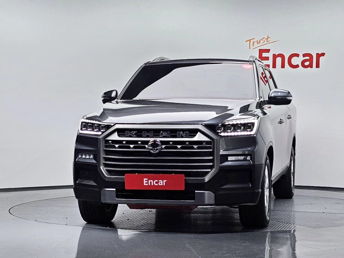 SSANGYONG REXTON SPORTS CAR