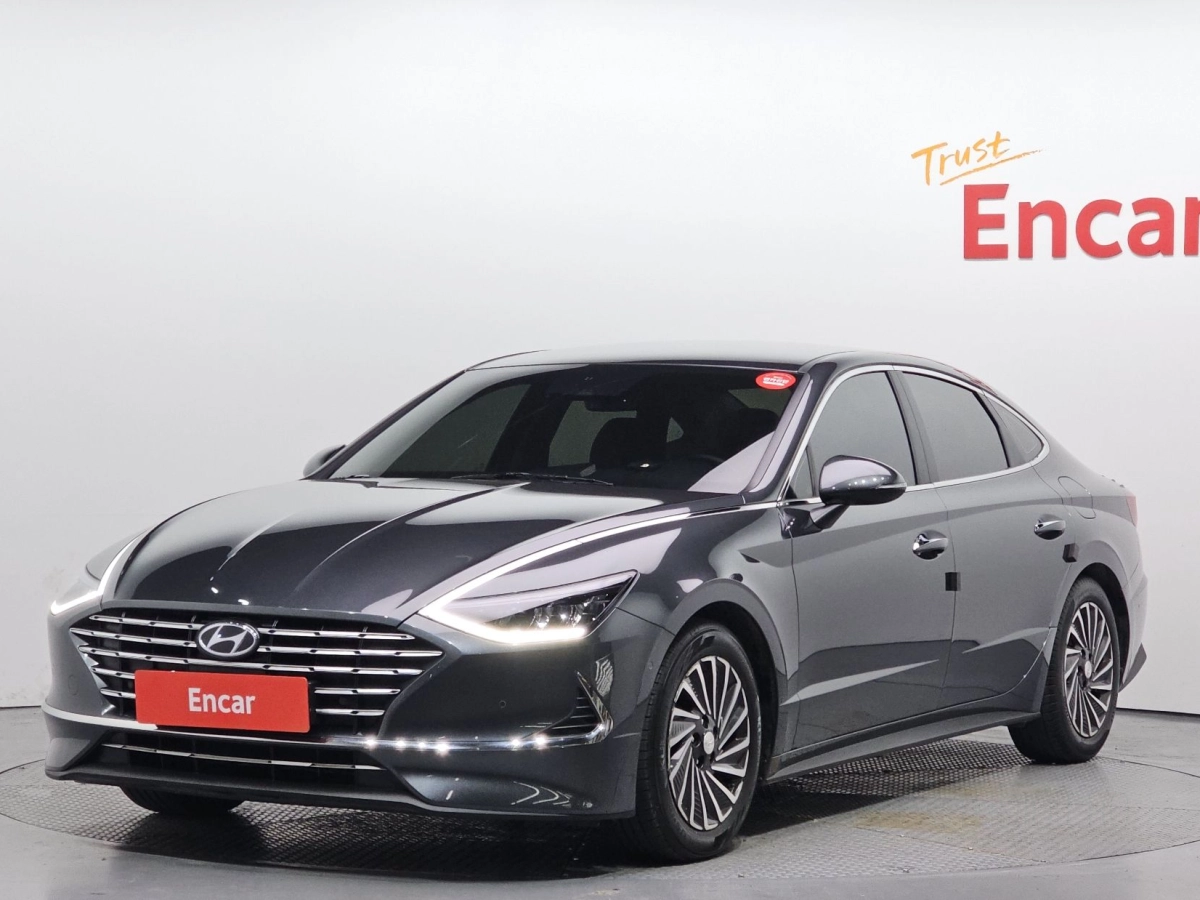 HYUNDAI SONATA HYBRID DN8