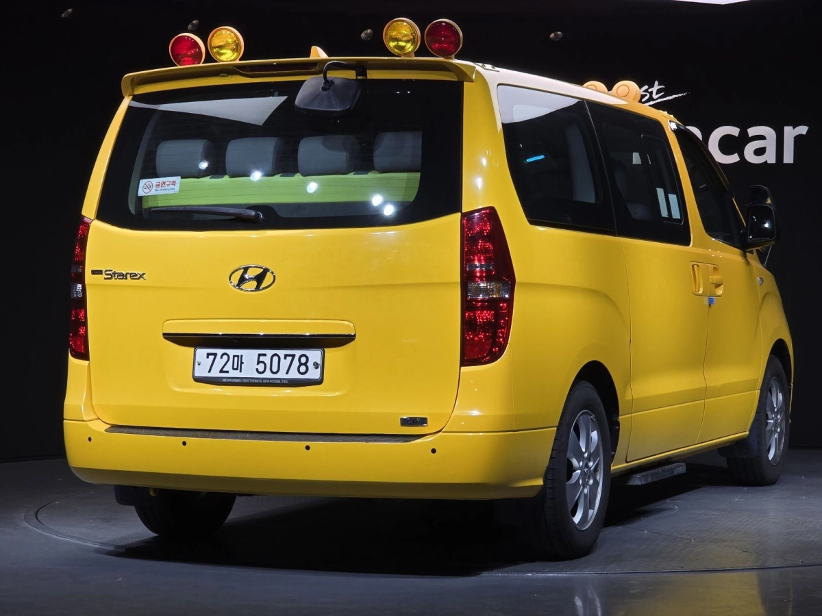 HYUNDAI STAREX GRAND