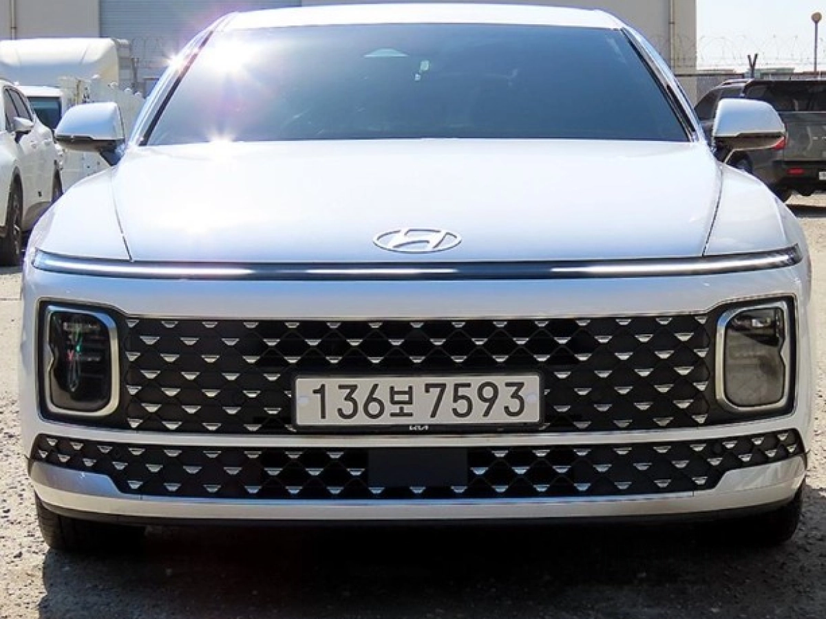 HYUNDAI GRANDEUR GN7  2023