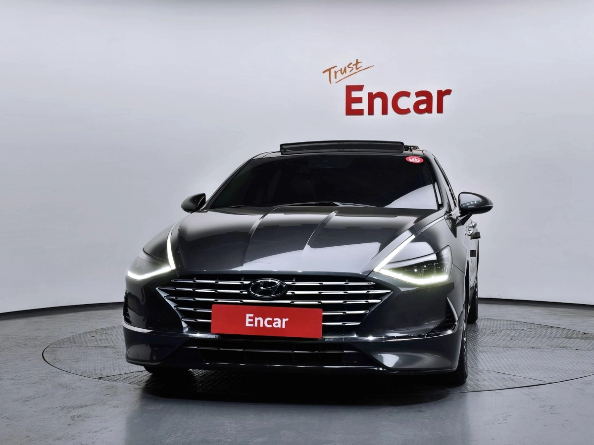 HYUNDAI SONATA HYBRID DN8