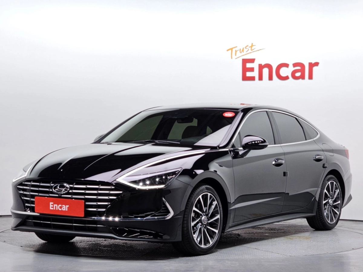 HYUNDAI SONATA HYBRID DN8