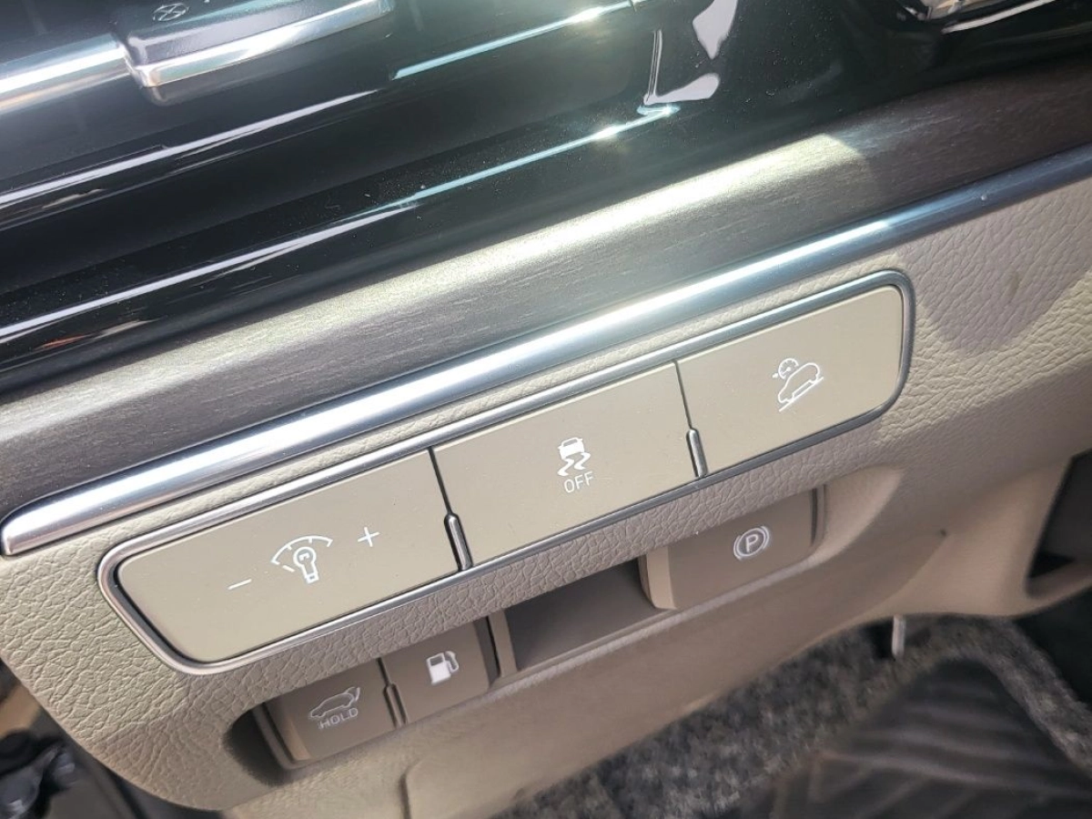 KIA MOHAVE THE MASTER