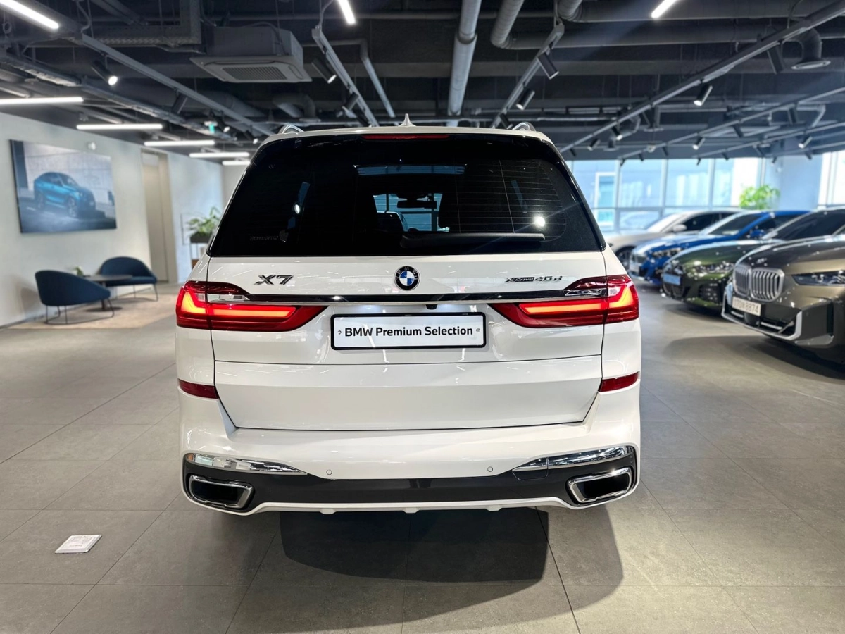 BMW X7 G07